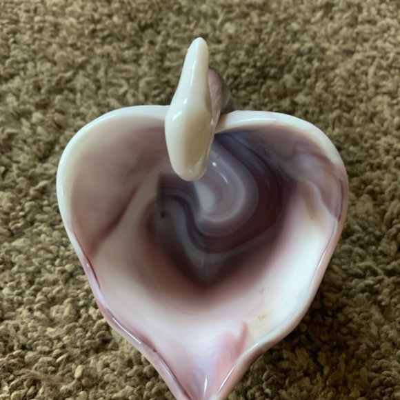 Vintage Imperial Purple Swan Slag Glass Circa 1850 - Picture 3 of 4